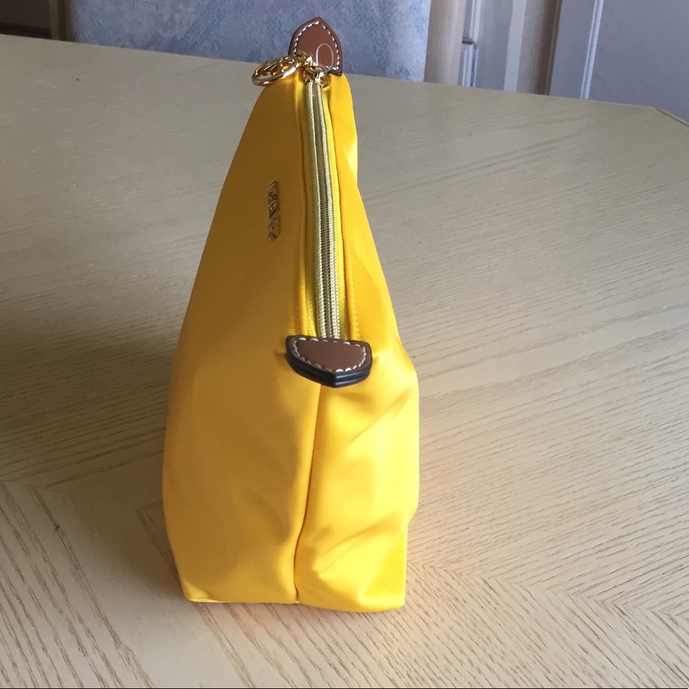 🎉2X HOST PICK 🎉 Michael Kors Citrus Travel Pouch - Picture 4 of 9